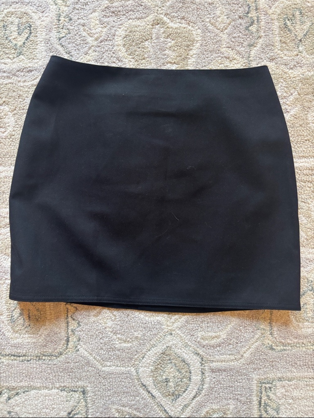 HM black mini skirt NWT size 8